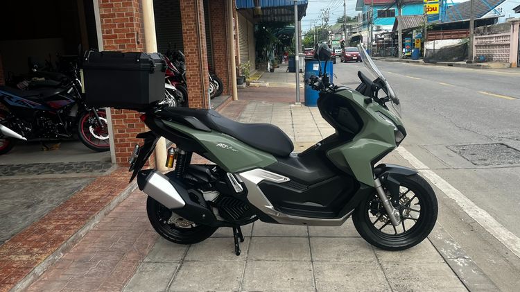 2025 HONDA ADV 160 จดปี 25 ไมล์ 1991 km.