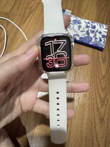ซิลิโคน ขาว Apple Watch se3 gps 40 starlig w