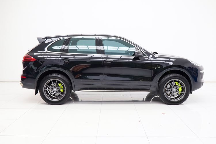 Porsche Cayenne 2016 3.0 S Hybrid 4WD Sedan ปลั๊กอินไฮบริด (PHEV) ไม่ติดแก๊ส เกียร์อัตโนมัติ ดำ รูปที่ 3