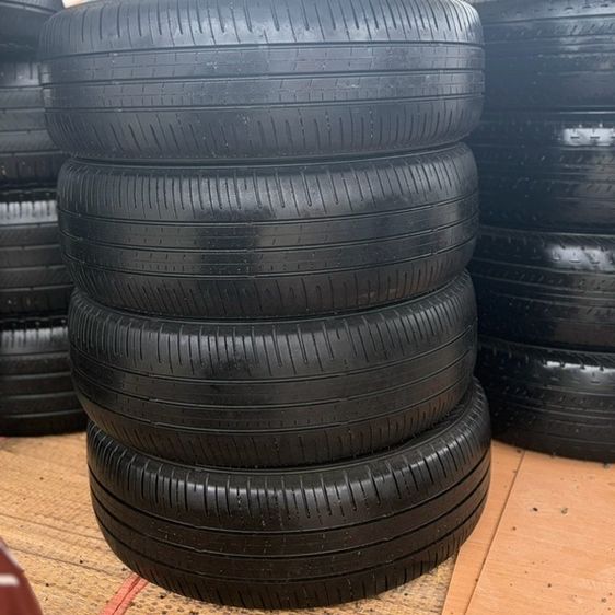ยางDunlop 195/60 R16 ปี22 เกือบต้นปี23 ร่องลึก หน้ายางเหลือเยอะ ใช้งานได้อีกนานพร้อมติดตั้ง1700 ยกกลับบ้าน1100(ยางอยู่โรงโป๊ะบางละมุง)