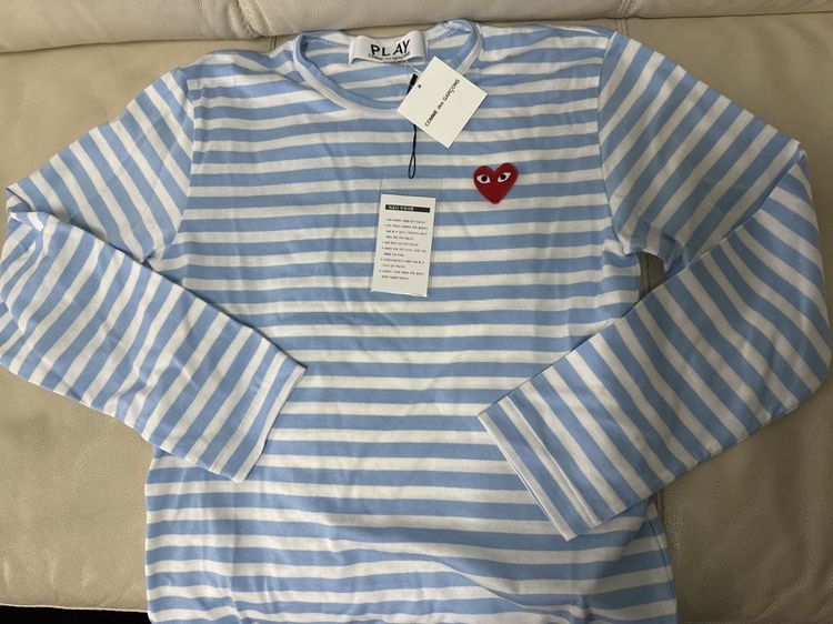 เสื้อยืด comme des garcons