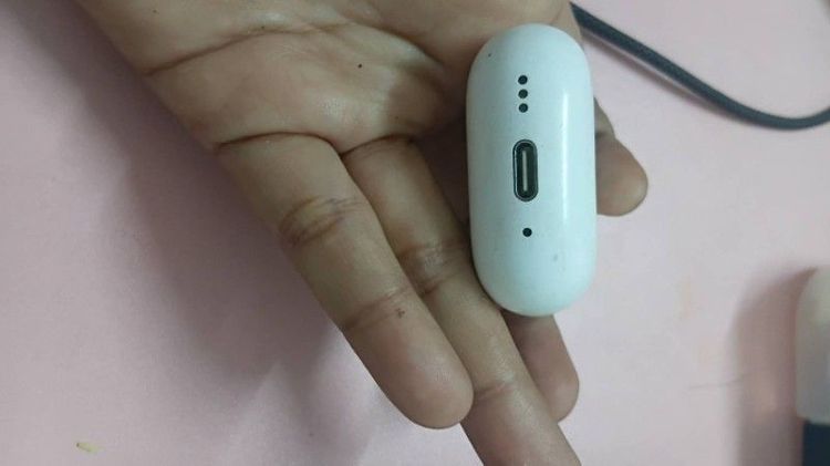 ขาย AirPods 4 (ANC) มือสอง ฟังข้างขวาได้ข้างเดียวครับ ขายตามสภาพครับ รูปที่ 7
