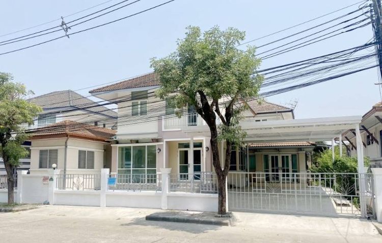 มีบางส่วน ใช่ 🏘ให้เช่า บ้านเดี่ยวซอย ลาดพร้าว101🔻หมู่บ้านฟ้ากรีนพาร์ค 🎉🚈ไกล้mrt ลาดพร้าว101สายสีเหลือง