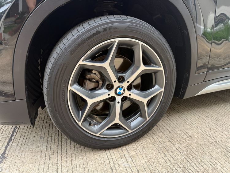 BMW X1 2017 2.0 sDrive18d xLine Utility-car ดีเซล ไม่ติดแก๊ส เกียร์อัตโนมัติ ดำ รูปที่ 4