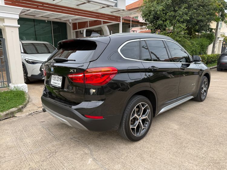 BMW X1 2017 2.0 sDrive18d xLine Utility-car ดีเซล ไม่ติดแก๊ส เกียร์อัตโนมัติ ดำ รูปที่ 2