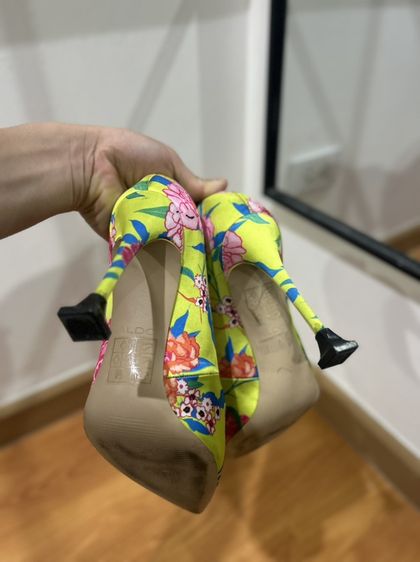 Aldo ผ้า UK 4.5 | EU 37 1/3 | US 6 รองเท้าส้นสูง Brand แท้ 100% สีเขียว ลายดอกไม้ limited