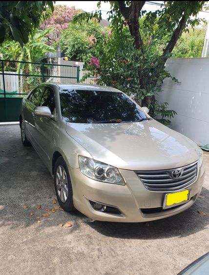 รถ Toyota Camry 2.0 G สี ทอง