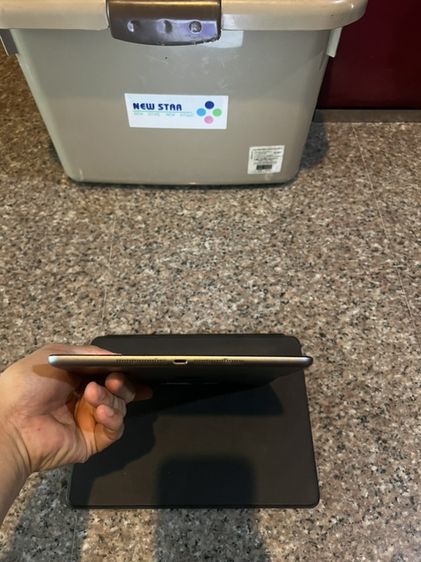 ขายiPadAirสีดำ16กิ๊กWifi Celluer ใส่ซิมได้ใช้งานดีถูกมากกก รูปที่ 4