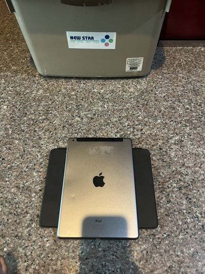 ขายiPadAirสีดำ16กิ๊กWifi Celluer ใส่ซิมได้ใช้งานดีถูกมากกก รูปที่ 2