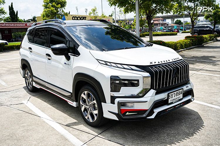 Mitsubishi Xpander Cross 2024 1.6 HEV Utility-car เบนซิน ไม่ติดแก๊ส เกียร์อัตโนมัติ ขาว รูปที่ 3