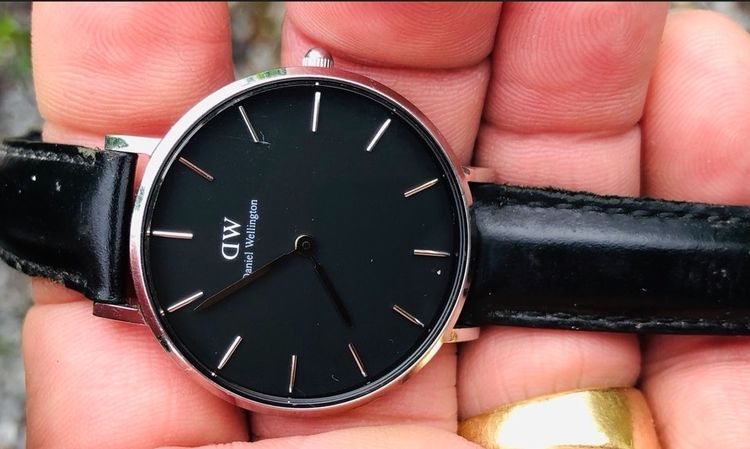Daniel Wellington (DW) B32S1 Black