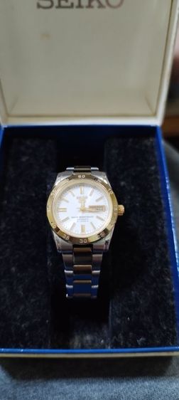 Seiko ทอง นาฬิกาผู้หญิง ระบบออโตเมติกไม่ใช้ถ่านใช้งานได้ปกติคะ