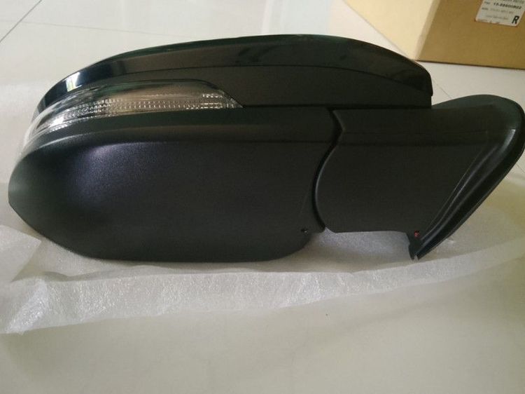 "กระจกมองข้าง Revo ปี 15-19 ข้างขวา ปรับไฟฟ้า 7 สาย ของใหม่ ตราเพชร" รูปที่ 3