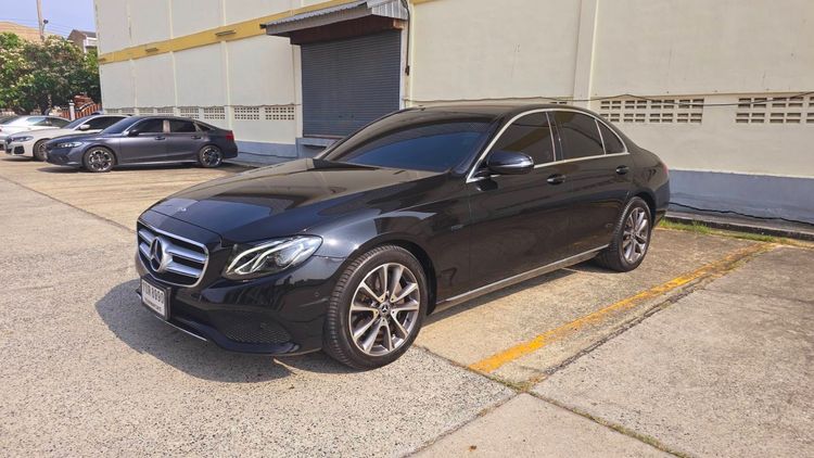 รถ Mercedes-Benz E-Class E350e สี ดำ