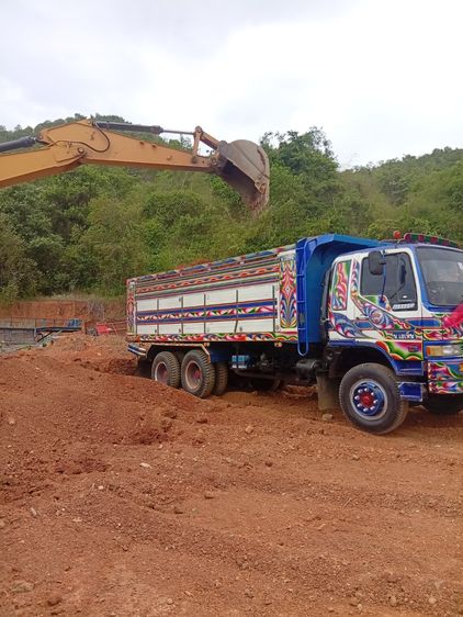 HINO 10  ล้อ สิบล้อดั้ม 2 เพลาสิงห์ไฮเทค 3h ดั้มกระบะมิเนียม