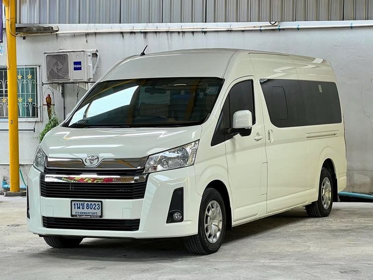 Toyota Commuter 2020 2.8 Van ดีเซล ไม่ติดแก๊ส เกียร์ธรรมดา ขาว รูปที่ 2