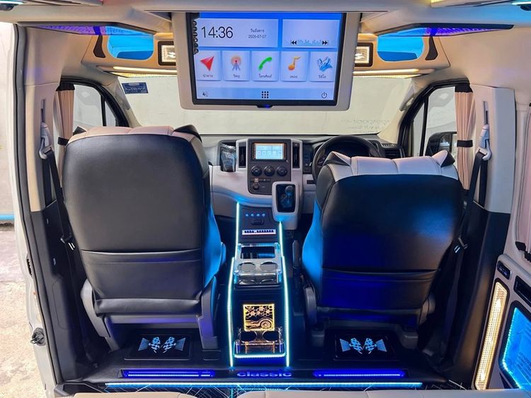 Toyota Commuter 2020 2.8 Van ดีเซล ไม่ติดแก๊ส เกียร์ธรรมดา ขาว รูปที่ 4
