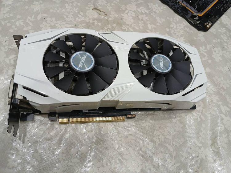 ขายการ์ดจอASUS GTX1060 6G DDR5 192bits ใช้ไฟเลี้ยง 6พิน ใช้งานได้ปกติ 