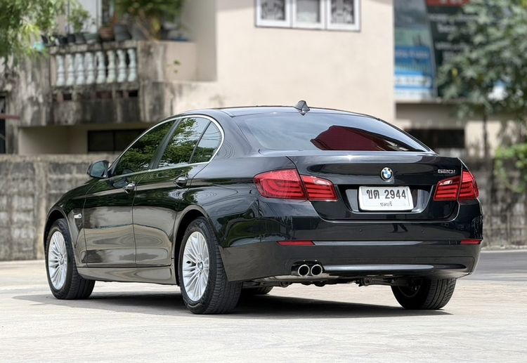 BMW Series 5 2012 520i Sedan เบนซิน ไม่ติดแก๊ส เกียร์อัตโนมัติ ดำ รูปที่ 4
