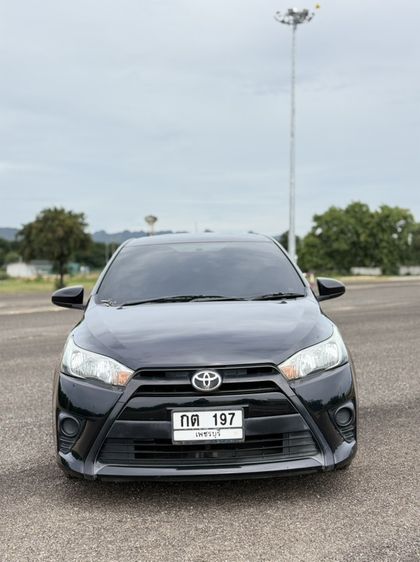 รถ Toyota Yaris 1.2 J สี ดำ