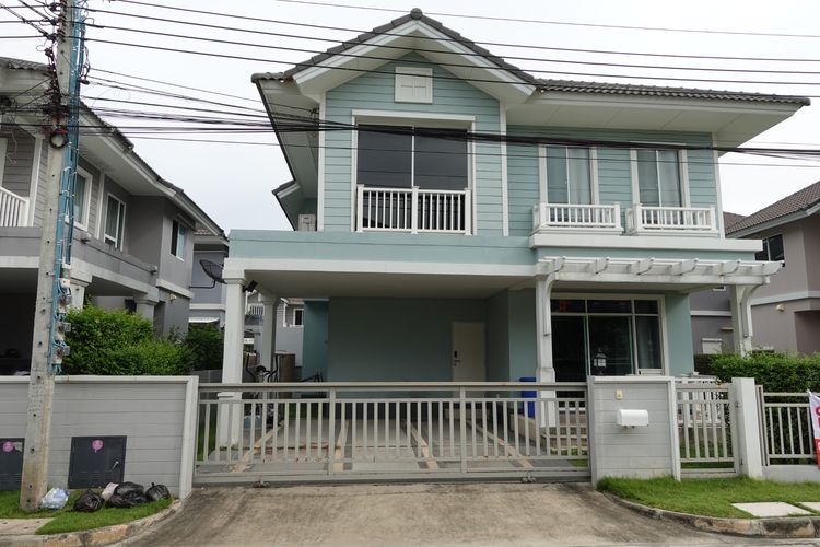 บ้านเดี่ยว 2 ชั้น 54.3 ตร.ว. หมู่บ้านบุราสิริปัญญาอินทรา ใกล้ซาฟารีเวิลด์ แฟชั่นไอแลน ถนนเลียบคลองสอง เขตคลองสามวา กรุงเทพ