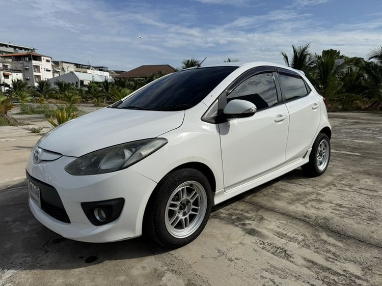 Mazda Mazda 2 2013 1.5 Spirit Sports Sedan เบนซิน ไม่ติดแก๊ส เกียร์อัตโนมัติ ขาว รูปที่ 2