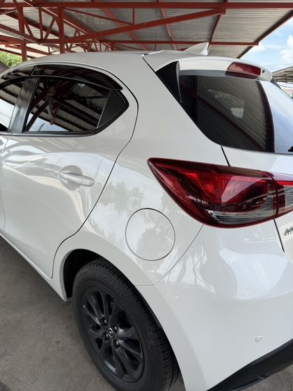 รถ Mazda Mazda 2 1.3 Skyactiv-G สี ขาว