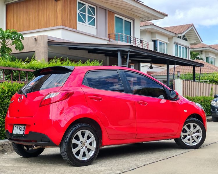 Mazda Mazda 2 2010 1.5 Groove Sedan เบนซิน LPG เกียร์อัตโนมัติ แดง รูปที่ 2