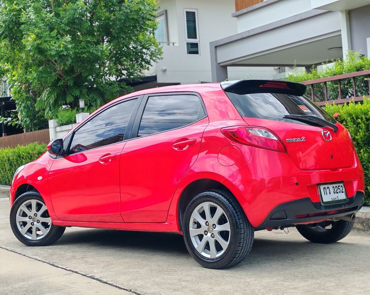 Mazda Mazda 2 2010 1.5 Groove Sedan เบนซิน LPG เกียร์อัตโนมัติ แดง รูปที่ 3
