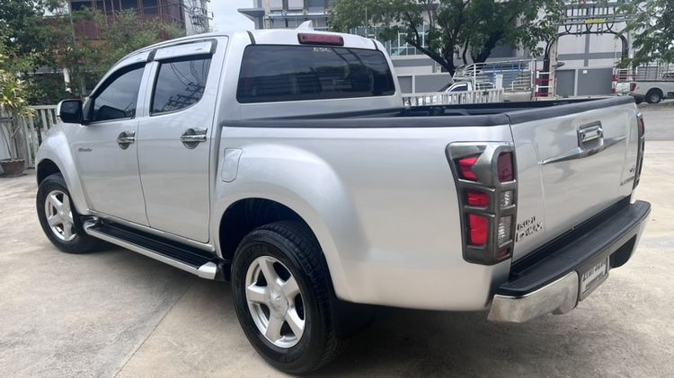 Isuzu D-MAX 2013 3.0 Hi-Lander Z Prestige Pickup ดีเซล ไม่ติดแก๊ส เกียร์ธรรมดา บรอนซ์เงิน รูปที่ 4
