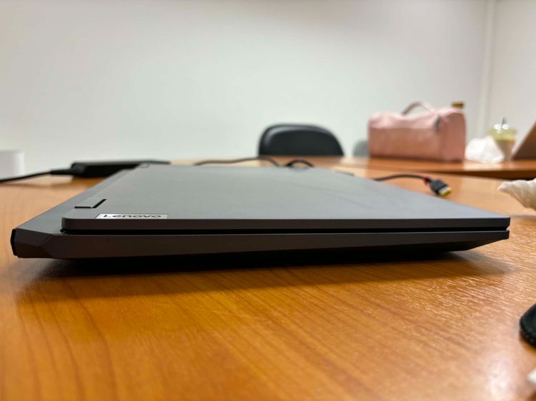Lenovo LOQ 15IRX9 83DV00LETA Luna Gray RAM24gb รูปที่ 4