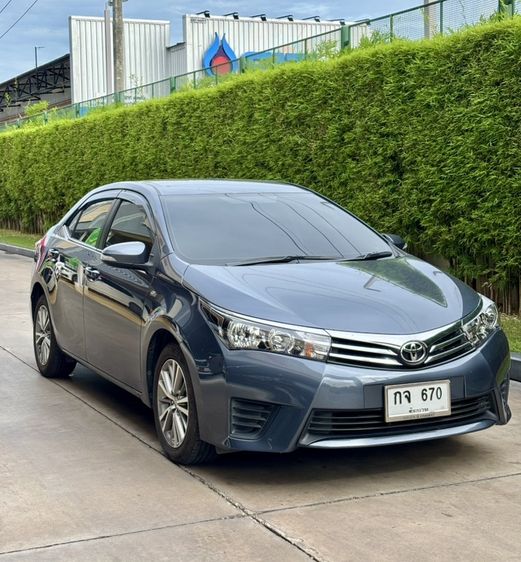 รถ Toyota Altis 1.8 E สี เทา