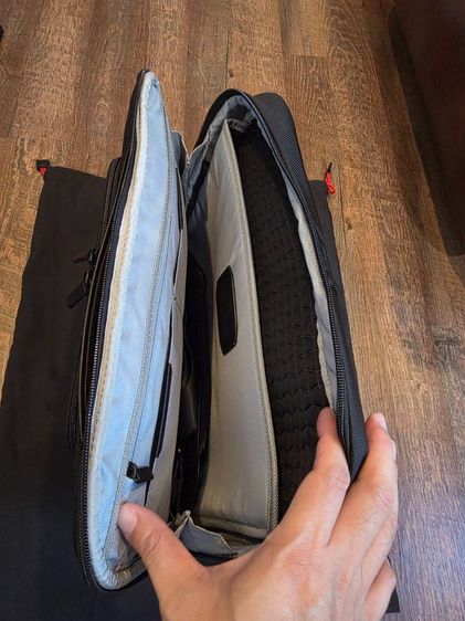 TUMI ALPHA Medium 15" Briefcase กระเป๋าเอกสารผู้บริหาร ของแท้ รูปที่ 7