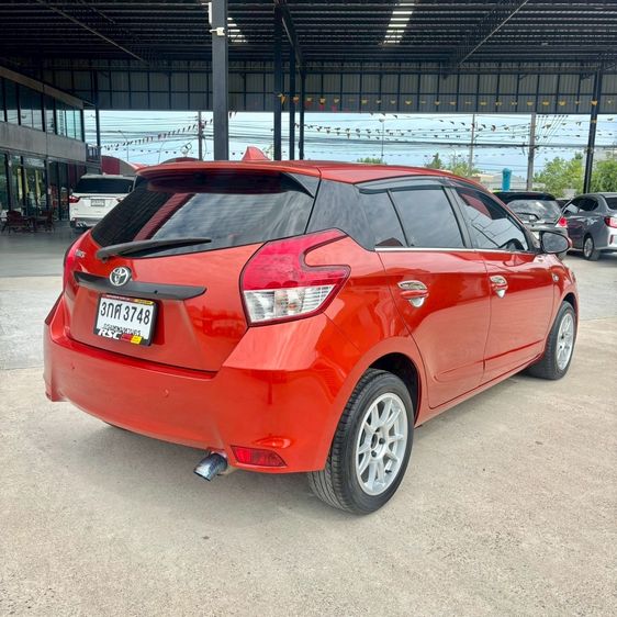 Toyota Yaris 2014 1.2 J Sedan เบนซิน ไม่ติดแก๊ส เกียร์อัตโนมัติ ส้ม รูปที่ 2