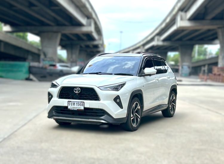 รถ Toyota Yaris Cross 1.5 HEV Premium Luxury สี ขาว