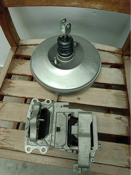อะไหล่แท้ BMW Genuine Parts หม้อลมเบรก  แท่นเครื่อง ของแท้ OEM