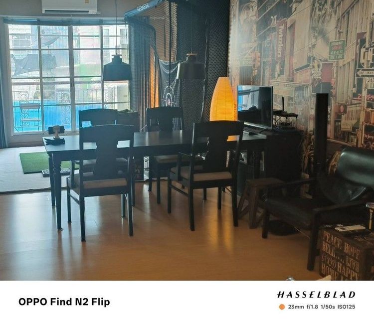 โต๊ะทำงาน ไม้ ดำ ชุดโต๊ะกินข้าวของikea สภาพใหม่มาก สามารถยืดความยาวเป็น8ที่นั่งได้