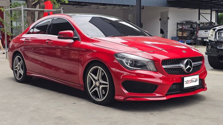 Mercedes-Benz CLA-Class 2017 CLA250 AMG Sedan เบนซิน ไม่ติดแก๊ส เกียร์อัตโนมัติ แดง รูปที่ 3
