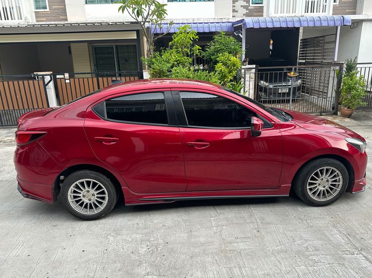 รถ Mazda Mazda 2 1.3 High Plus สี แดง