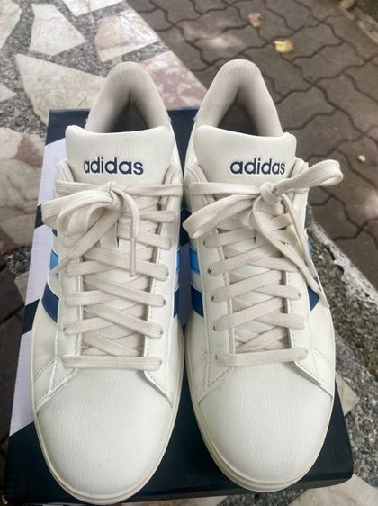 รองเท้า addidas grand court 2.0