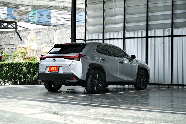 Lexus UX250h 2023 Grand Luxury Sedan เบนซิน ไม่ติดแก๊ส เกียร์อัตโนมัติ เทา รูปที่ 4
