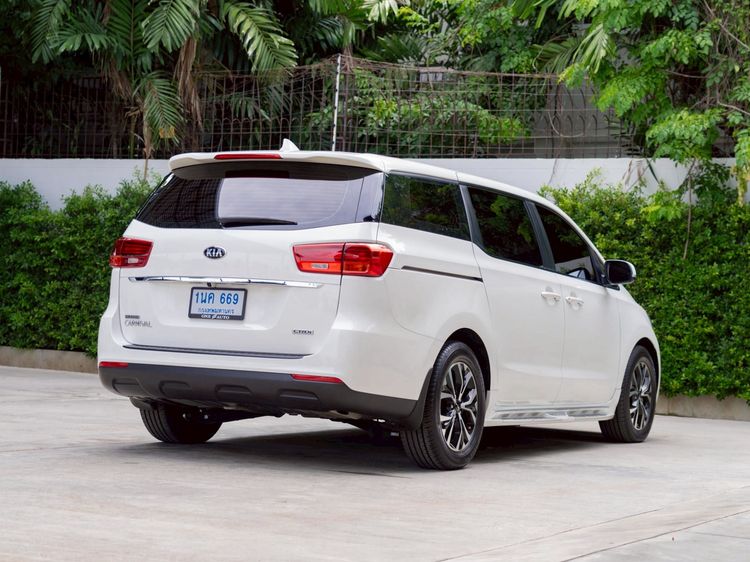 Kia Carnival 2021 2.2 LX Utility-car ดีเซล ไม่ติดแก๊ส เกียร์อัตโนมัติ ขาว รูปที่ 4