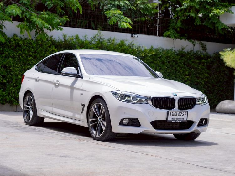 รถ BMW Series 3 320d สี ขาว