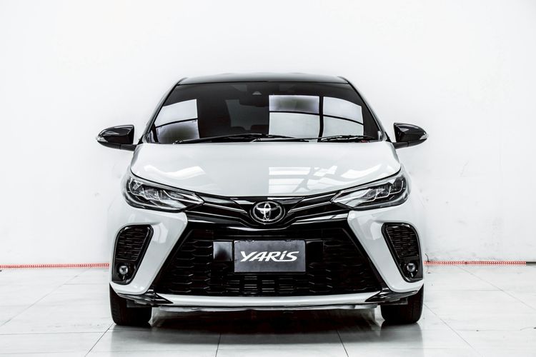 Toyota Yaris 2022 1.2 Sport Premium X Sedan เบนซิน ไม่ติดแก๊ส เกียร์อัตโนมัติ ขาว รูปที่ 4