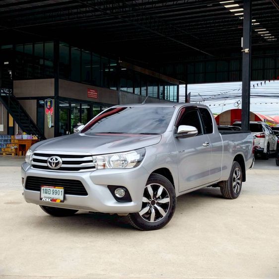 Toyota Hilux Revo 2016 2.4 J Plus Pickup ดีเซล ไม่ติดแก๊ส เกียร์ธรรมดา เทา