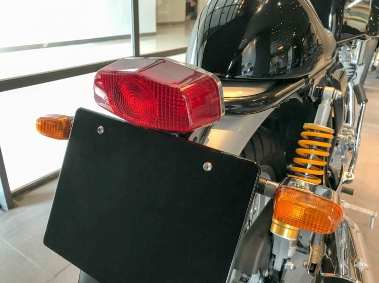 ขายแผ่นติดตั้งป้ายทะเบียน+ชุดไฟท้าย ไฟเลี้ยวพร้อมขายึด แท้ศูนย์ Royal Enfield Continental GT 535