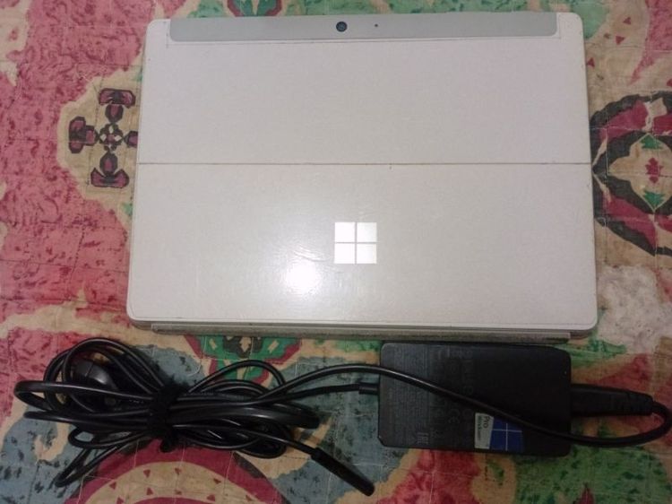 ขายถูก Microsoft Surface Go สภาพเหมือนใหม่ใช้งานเดิมๆ ไม่ผ่านกระแทก ขีดข่วน เจ้าของขายเอง สนใจตกลงต่อรองกันได้ง่าย ครบจบ