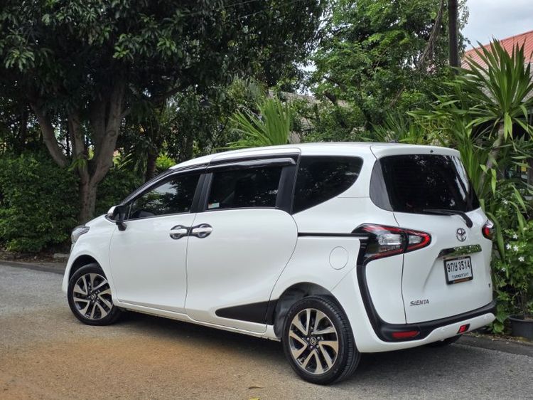 Toyota Sienta 2020 1.5 V Utility-car เบนซิน ไม่ติดแก๊ส เกียร์อัตโนมัติ ขาว รูปที่ 3