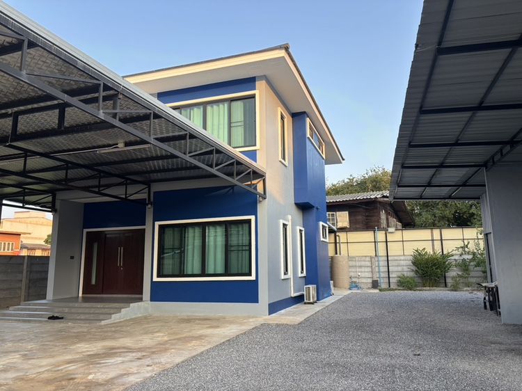 2023 🏡 ขายบ้านเดี่ยว 2 ชั้น ใจกลางเมืองอุดรฯ ที่ดินใหญ่ 132 ตร.วา ใกล้อุดรพิทย์ 200 ม. ราคา 10.9 ล้านบาท เจ้าของขายเอง รูปที่ 2