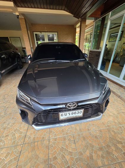 Toyota Yaris ATIV 2024 1.2 Premium Luxury Sedan เบนซิน ไม่ติดแก๊ส เกียร์อัตโนมัติ เทา